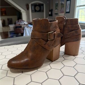 Women’s Brown Faux-Leather Block Heel Ankle Boots